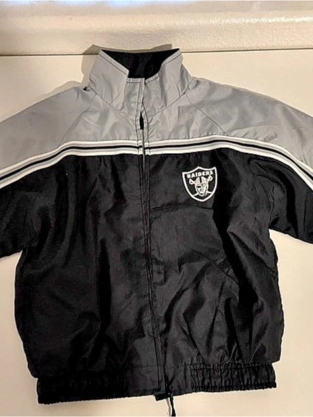 Kids Las Vegas Raiders NFL Windbreaker Jacket Size 7